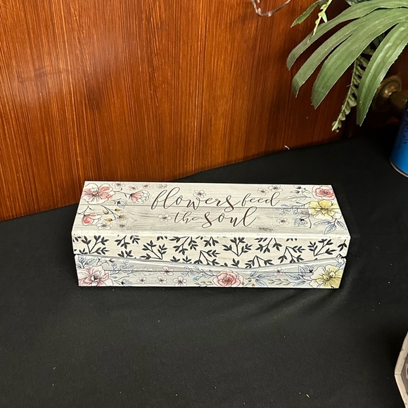 3 Decorative Storage magnetic flip boxes - Picture 9 of 16